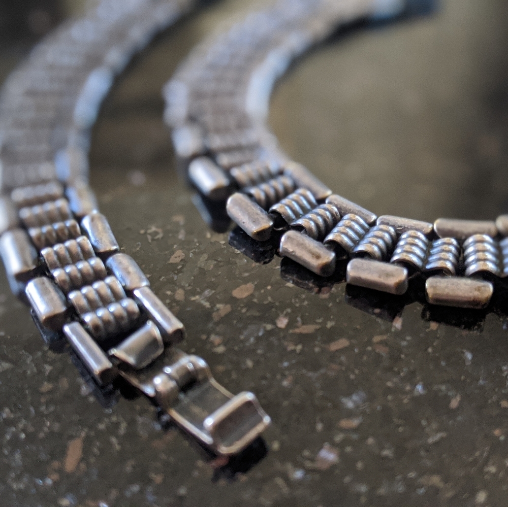 Vintage slivertone 14 inch choker necklace